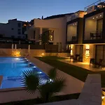 Stone House Aparts 1 1 Mit Zwei Balkone Und Poolblick Kalkan No 4 カシュ